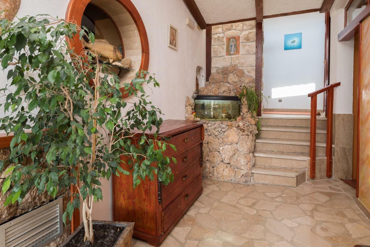 Beach Time Villa Omiš Екстериор снимка